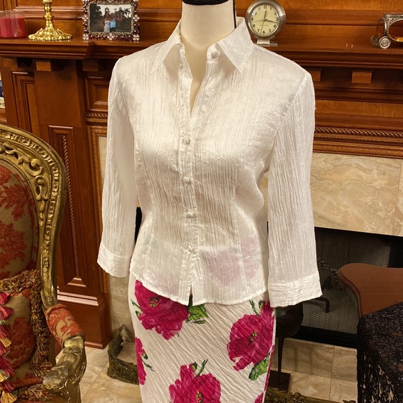 Floral Shirt and Skirt - Picture 3 of 15